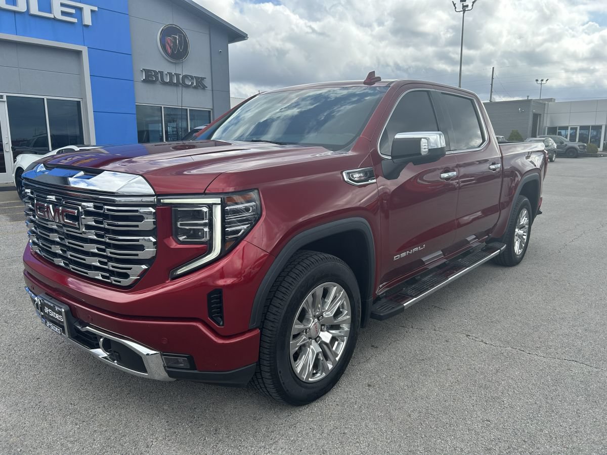 Used 2022 GMC Sierra 1500 Denali AWD/4WD image 1