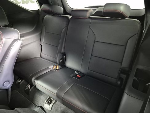 New 2026 Chevrolet Traverse RS w/ LPO, Floor Liner Package FWD image 24