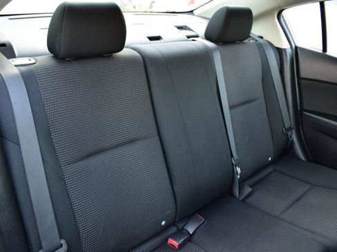 Used 2012 MAZDA MAZDA3 i Sport image 25