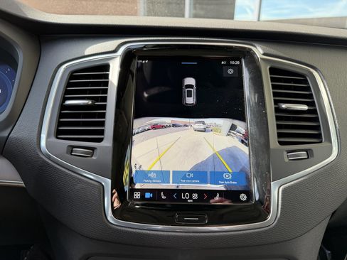 Used 2025 Volvo XC90 B5 Core image 19