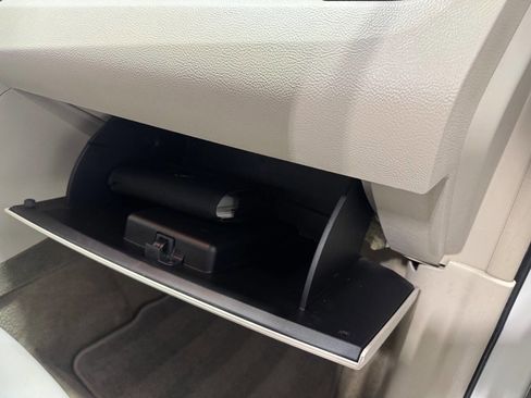 Used 2012 Ford Taurus SEL image 15