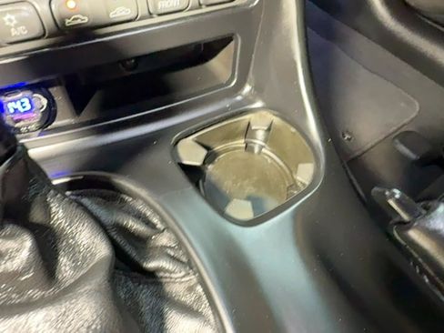 Used 1998 Chevrolet Corvette Convertible w/ Memory Pkg RWD image 43
