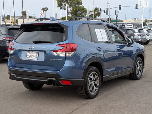 Used 2023 Subaru Forester Premium AWD/4WD image 4