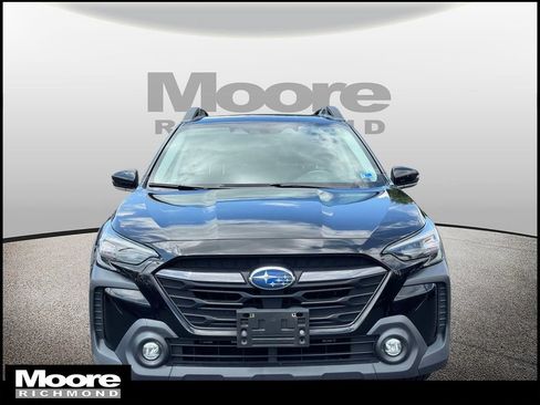 Used 2023 Subaru Outback Premium AWD/4WD image 8