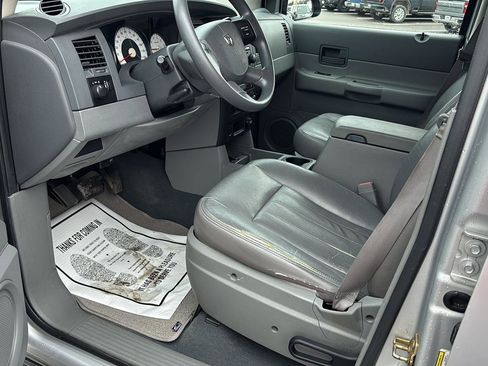 Used 2005 Dodge Durango SXT image 14