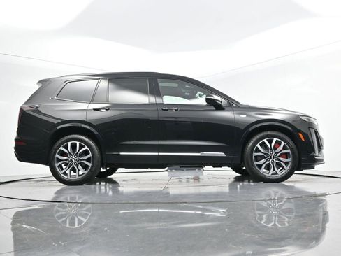 Certified 2024 Cadillac XT6 Sport w/ Platinum Package image 57