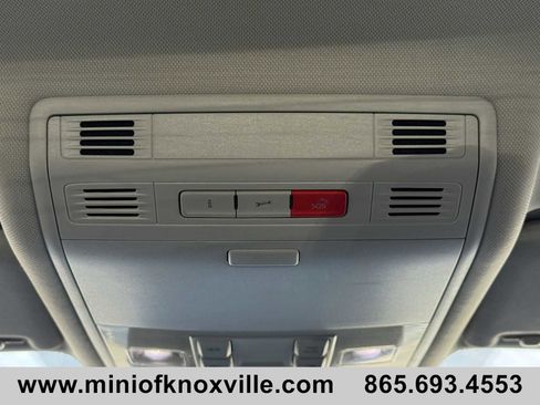 Used 2019 Volkswagen e-Golf SE image 21