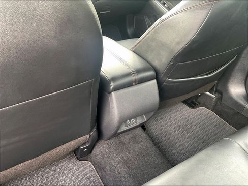 Used 2024 Nissan Altima 2.5 SR w/ SR Premium Package FWD image 28