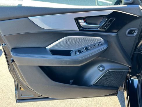 Used 2024 Acura MDX FWD image 12