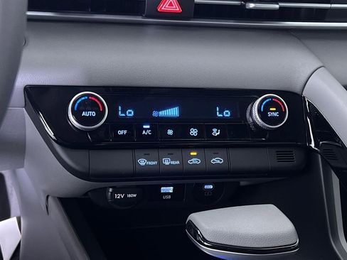 New 2025 Hyundai Elantra Blue image 19