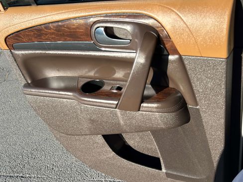 Used 2015 Buick Enclave Leather image 17
