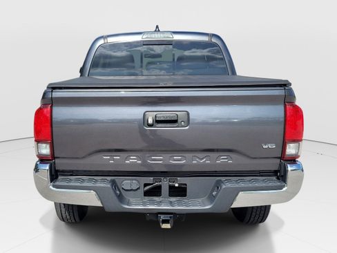 Used 2021 Toyota Tacoma SR5 RWD image 6