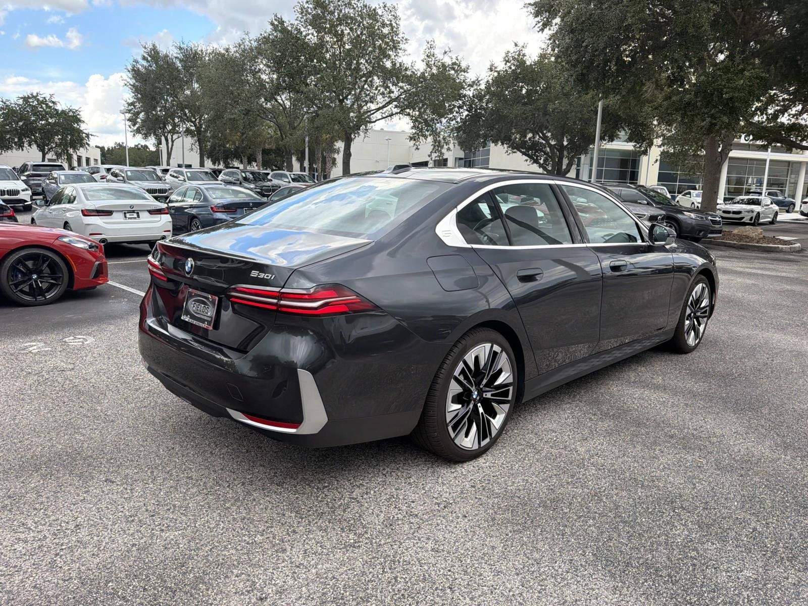 Used 2025 BMW 530i RWD image 4