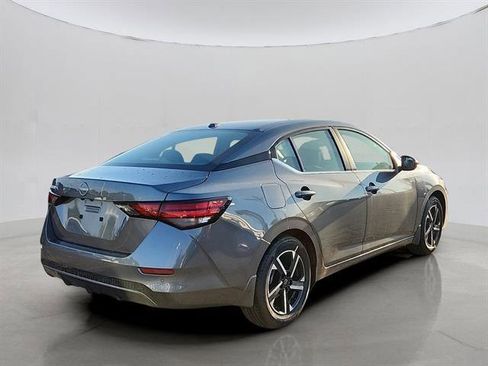 New 2025 Nissan Sentra SV image 2
