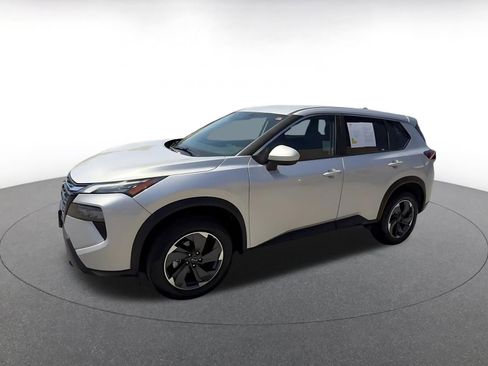 Used 2025 Nissan Rogue SV FWD image 8
