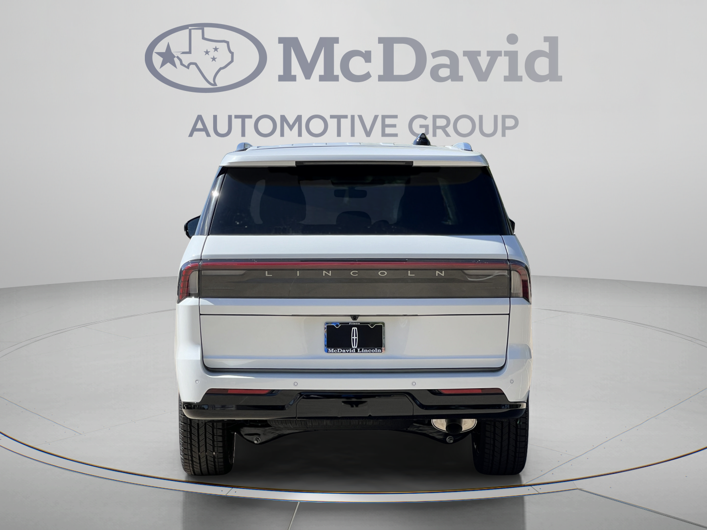 New 2027 Lincoln Navigator Premiere RWD image 6