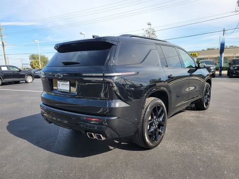 Used 2024 Chevrolet Traverse RS image 6