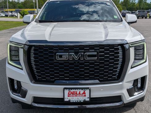 Used 2023 GMC Yukon XL Denali Ultimate AWD/4WD image 2