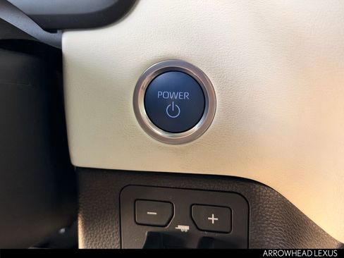 Used 2024 Toyota Sequoia Capstone image 32