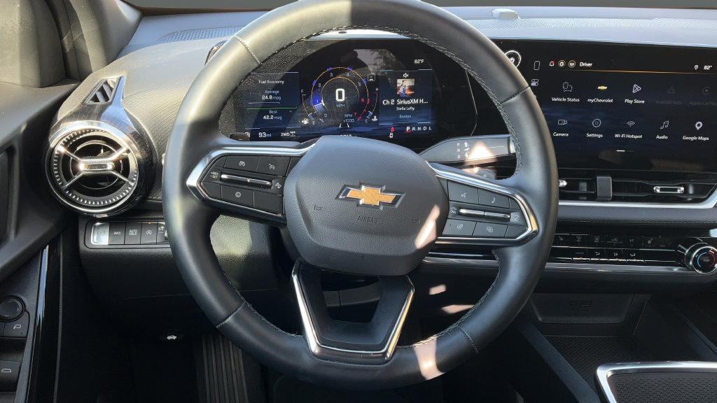 Used 2026 Chevrolet Equinox LT AWD/4WD image 20