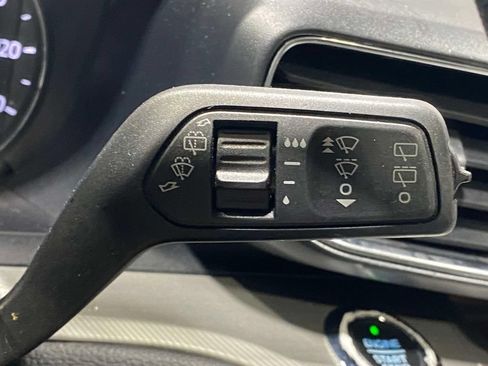 Used 2021 Ford Explorer XLT w/ Equipment Group 202A AWD/4WD image 27