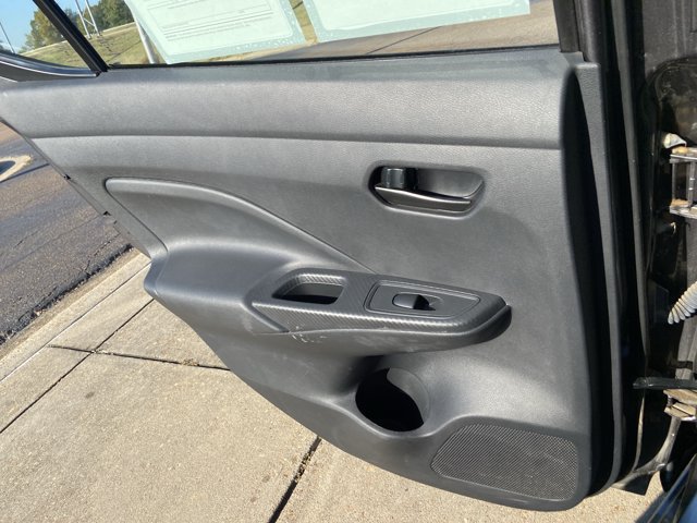 Used 2025 Nissan Versa S w/ Trunk Package FWD image 31