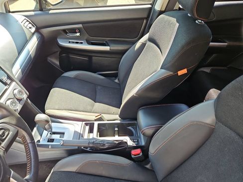 Used 2017 Subaru Crosstrek 2.0i Premium AWD/4WD image 25
