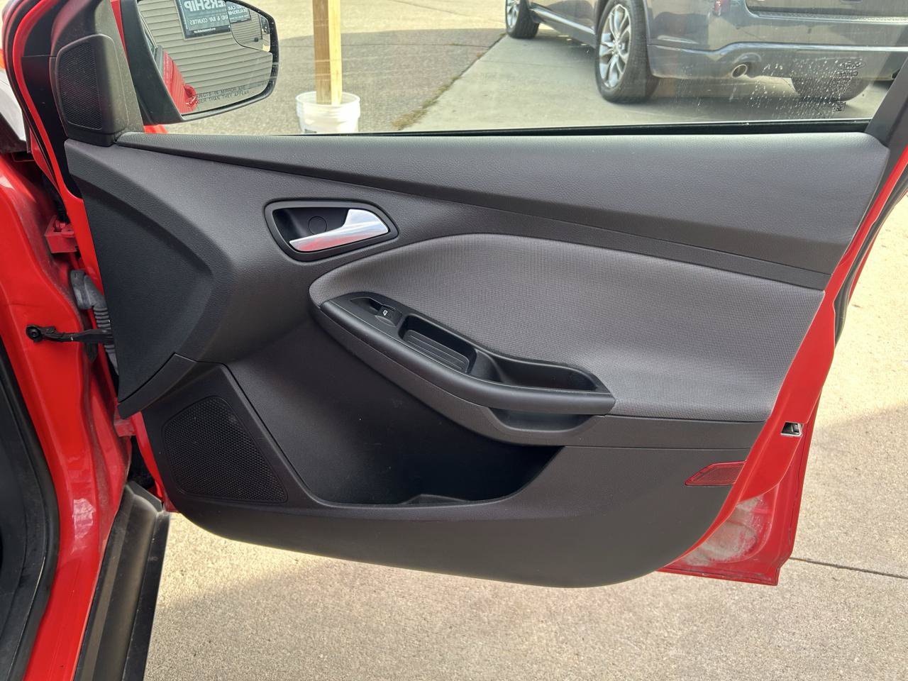Used 2013 Ford Focus SE FWD image 16