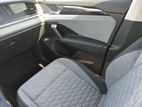 New 2026 Volkswagen Tiguan S AWD/4WD image 27