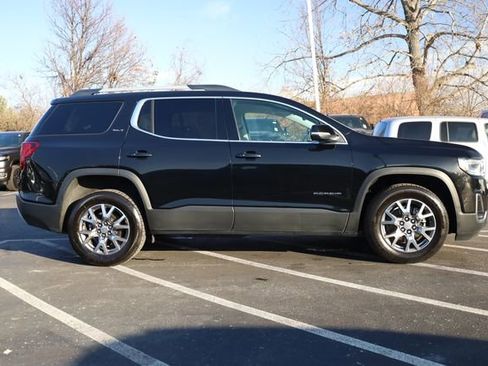 Used 2023 GMC Acadia SLT image 4