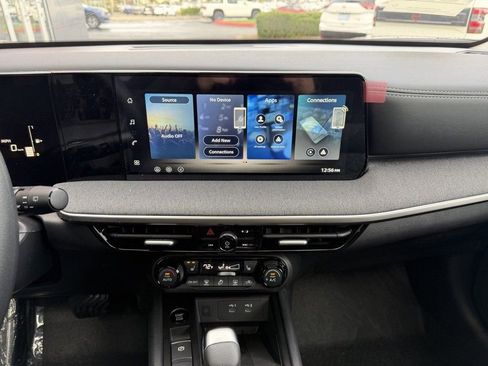 New 2026 Nissan Kicks SV w/ SV Premium Package image 20