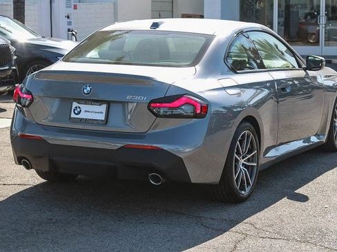 Used 2025 BMW 230i Coupe w/ Convenience Package RWD image 7