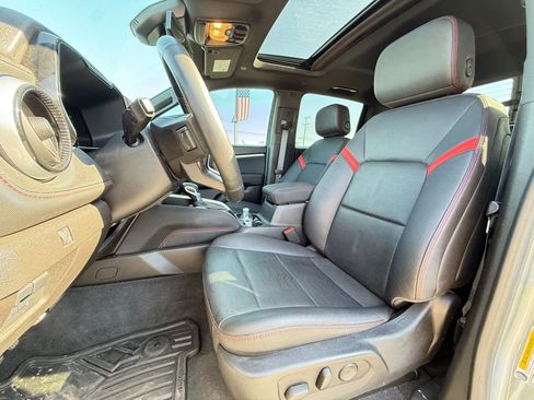 Used 2023 Chevrolet Colorado Z71 w/ Z71 Convenience Package 2 image 22