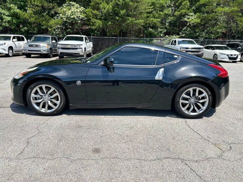 Used 2013 Nissan 370Z Coupe RWD image 4