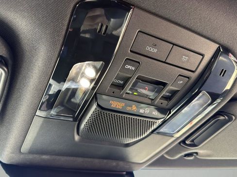 Used 2024 Toyota Land Cruiser image 23