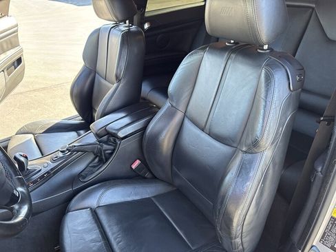 Used 2011 BMW M3 Coupe image 24