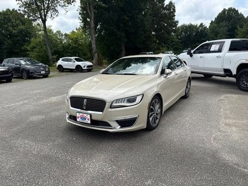 Used 2018 Lincoln MKZ Select w/ Technology Package AWD/4WD image 5
