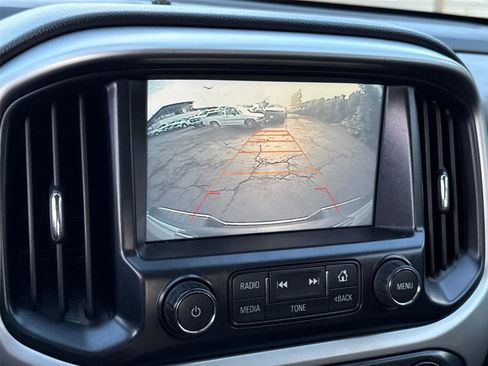 Used 2016 Chevrolet Colorado LT RWD image 28