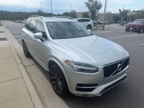 Used 2017 Volvo XC90 T6 Momentum w/ Vision Package AWD/4WD image 4