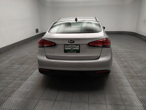 Used 2018 Kia Forte LX image 7