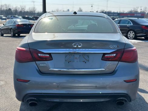 Used 2017 INFINITI Q70 3.7 w/ Technology Package image 7