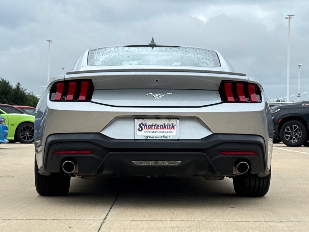Used 2024 Ford Mustang Premium RWD image 7
