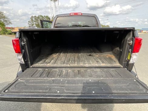 Used 2012 Toyota Tundra 4x4 CrewMax image 40
