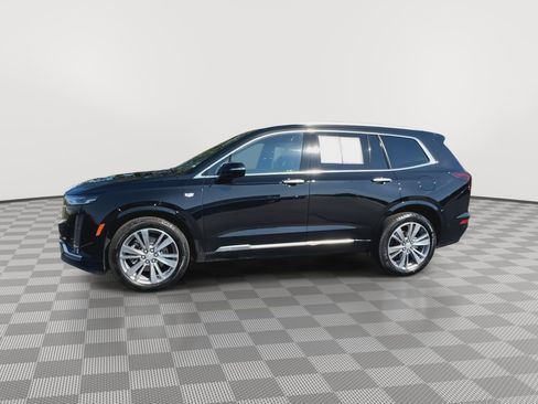 Certified 2025 Cadillac XT6 Premium Luxury image 5
