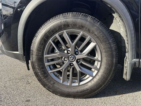 Used 2021 Nissan Rogue S image 10