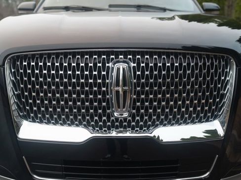 Used 2023 Lincoln Navigator Reserve w/ Equipment Group 201A image 19