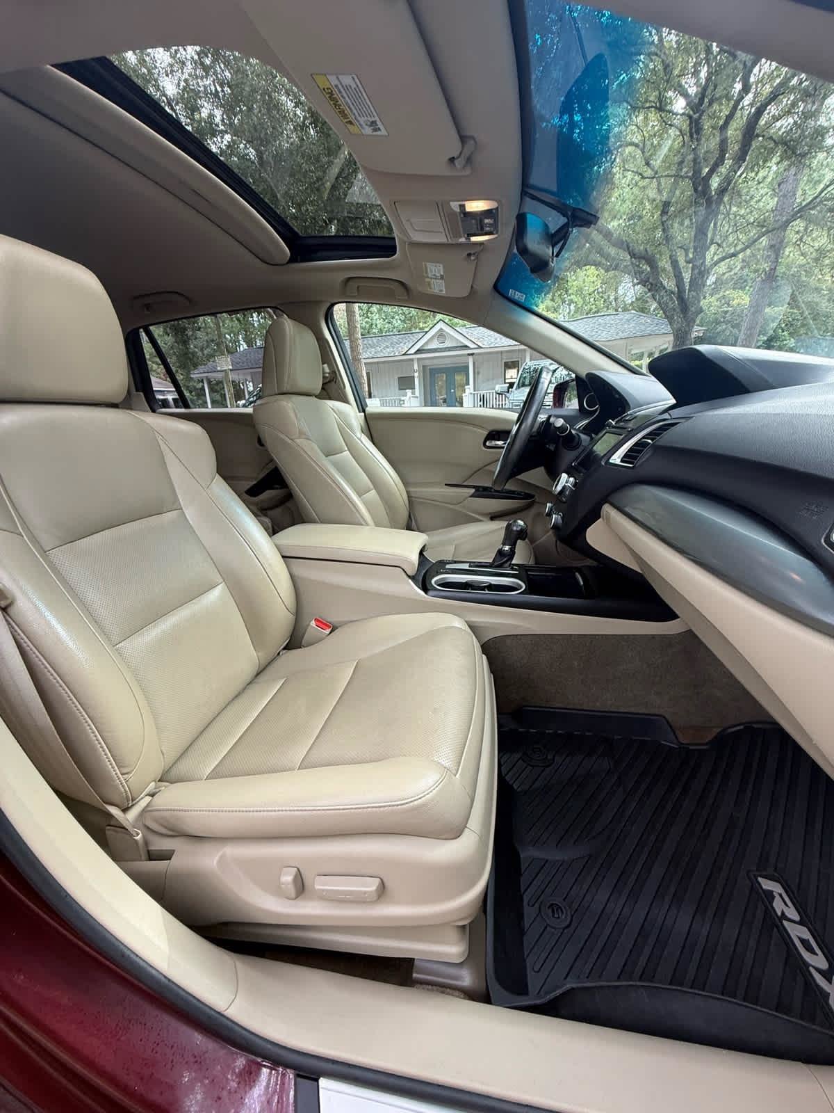 Used 2017 Acura RDX w/ Tech & AcuraWatch Plus Pack FWD image 12