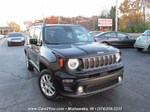 Used 2019 Jeep Renegade Latitude w/ Cold Weather Group image 1