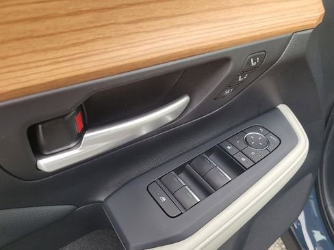 Used 2025 Toyota Grand Highlander FWD image 20