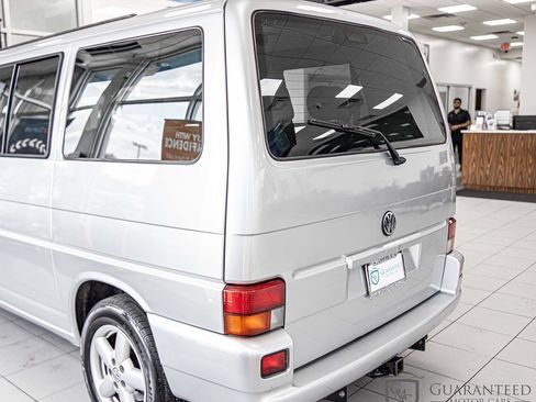 Used 2001 Volkswagen Eurovan FWD image 14